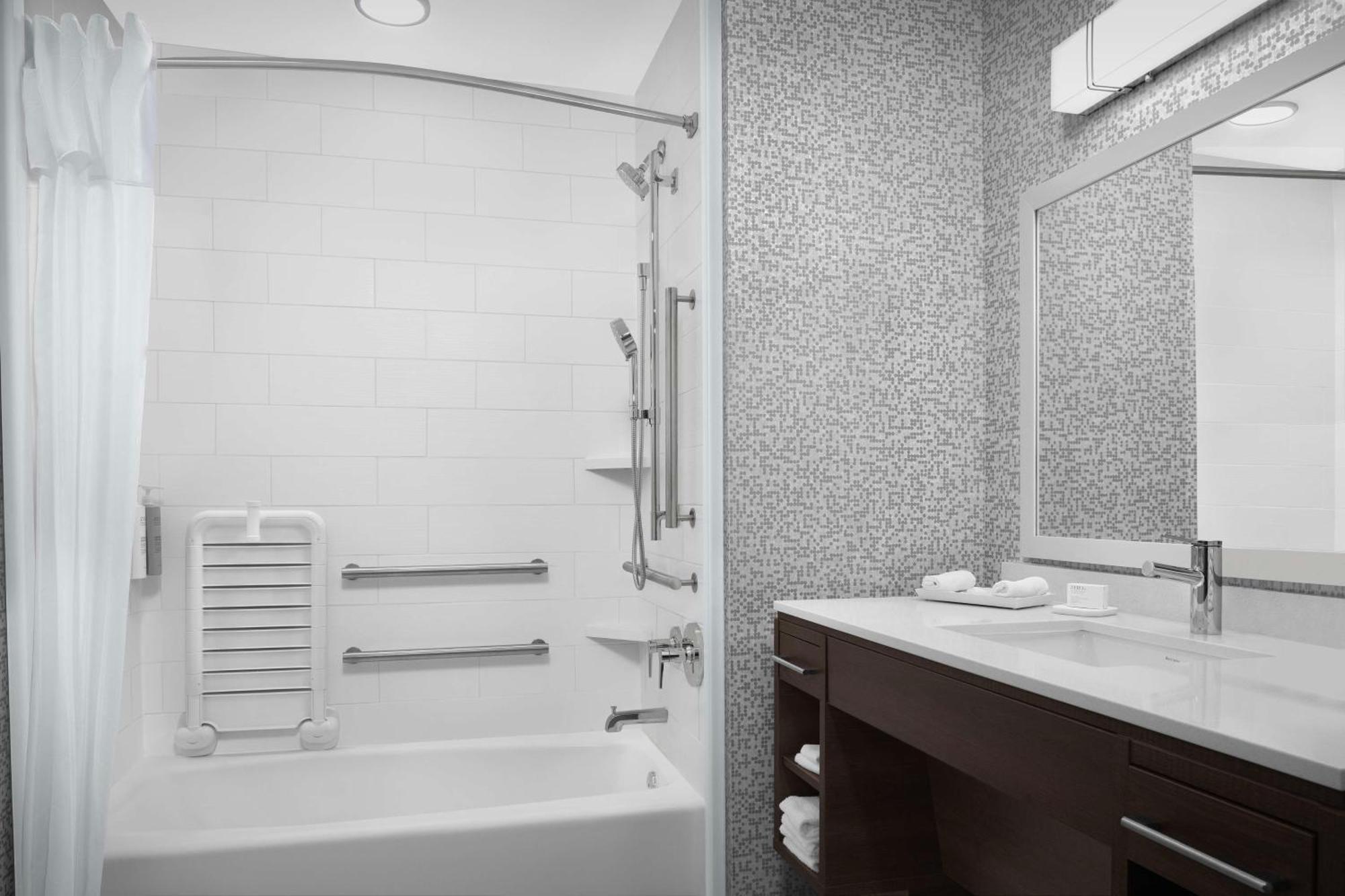 Home2 Suites By Hilton Poughkeepsie Eksteriør billede